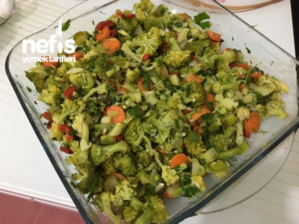 Doyurucu Brokoli Salatası