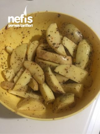 Fırında Baharatlı Parmak Patates