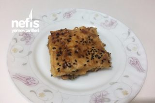 Ispanaklı / Peynirli Börek Tarifi