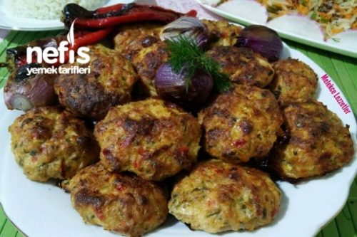 Kaşarlı Tavuk Köfte Yapılışı Videosu Kaşarlı Tavuk Köfte Yapılışı Videosu