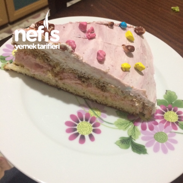 Orman Meyveli Pasta Nefis Yemek Tarifleri 3890599