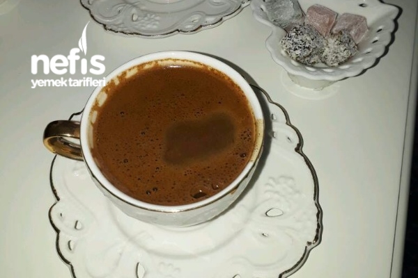 Nefis Bir Türk Kahvesi
