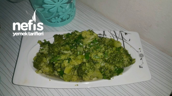 Nefis Brokoli Salatası(bol Ekşi Sevenlere)