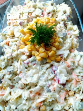 Yoğurtlu Patatesli Lahana Salatası