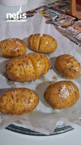 Fırında Tereyağlı Tüm Patates