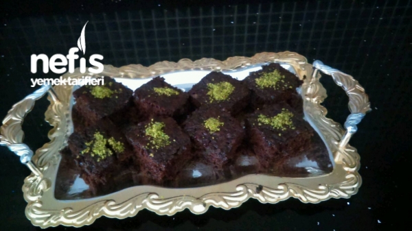 Muhteşem Islak Kek Nefis Yemek Tarifleri Akila ZAVAGAR