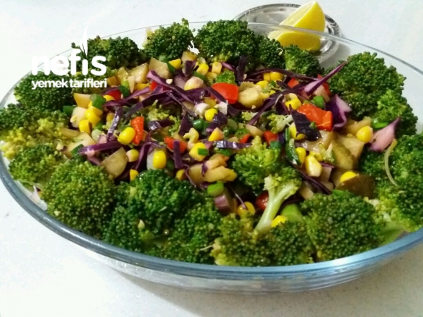 Brokoli Salatası ( Yedikçe Yediren )