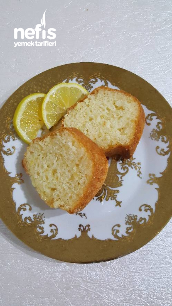 Limonlu Soslu Yumuşacık Kek