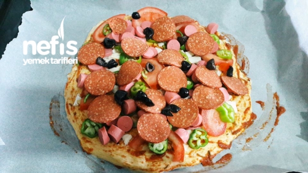 Nefis Karışık Pizza (Yumuşak Hamuru İle) Nefis Yemek Tarifleri