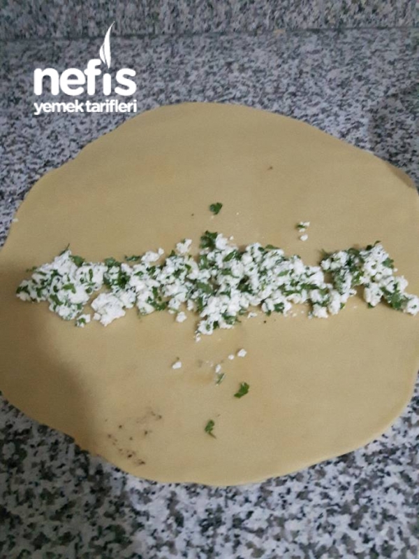 Peynirli Rulo Poğaça ( Çok Pratik )