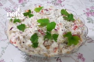 Közlenmiş Patlıcanlı Biber Salatası Tarifi