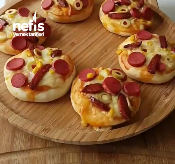 Mini Pizza Nefis Yemek Tarifleri 3994742