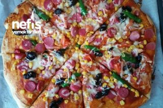 Edanın Ev Yapımı Nefis Pizzası (Marka Pizzalarda Neymiş) Tarifi