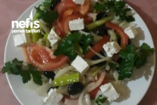 Kahvaltıda Nefis Soğan Salatası Tarifi