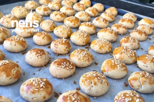 Kavrulmuş Susamlı Tuzlu Kurabiye (Simit Tadında) Nefis Yemek Tarifleri