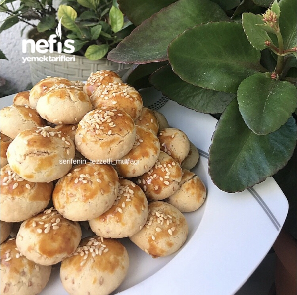 Kavrulmuş Susamlı Tuzlu Kurabiye (Simit Tadında) Nefis Yemek Tarifleri