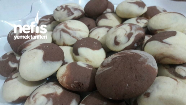 Kolay İki Renkli Kurabiye Nefis Yemek Tarifleri 4046463