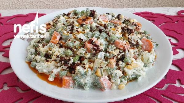 Yoğurtlu Karnabahar Salatası