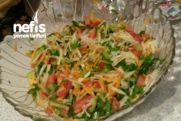 Karisik Salata