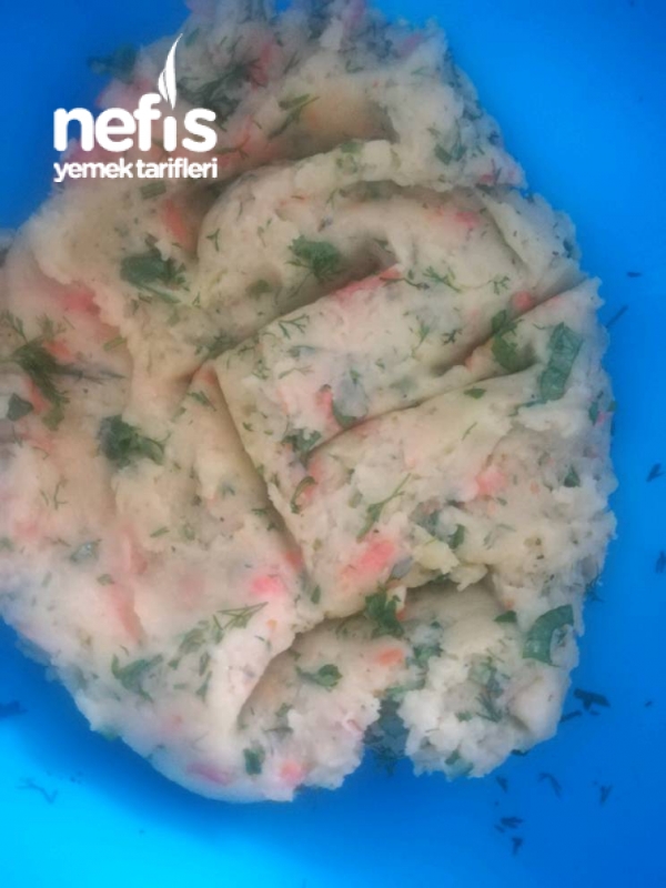 Kek Kalıbında Patates Salatası Nefis Yemek Tarifleri 4051775