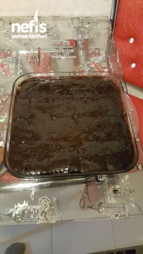 Çikolatalı Islak Kek Budur