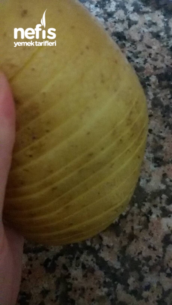 Firinda Kaşarlı Patates
