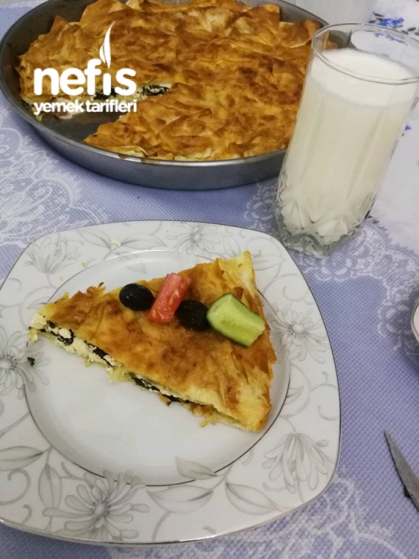 Ispanaklı Lorlu Börek