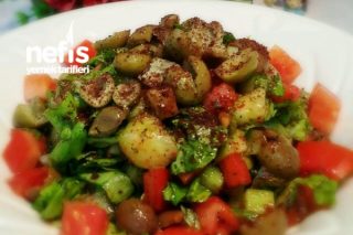 Kırma Yeşil Zeytin Salatası Tarifi