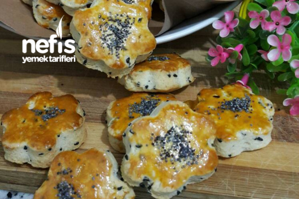 Uzun Süre Bayatlamayan Enfes Tuzlu Gevrek Kurabiye Nefis Yemek Tarifleri