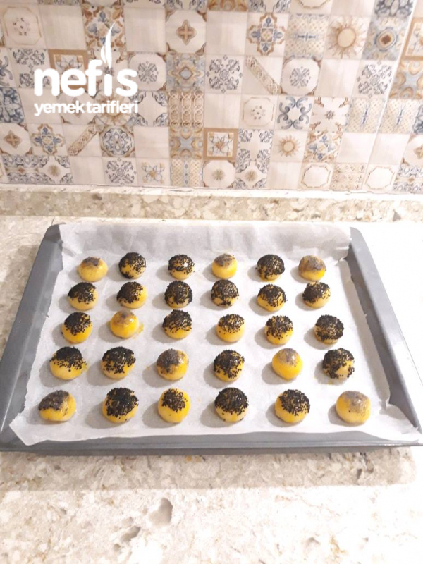 Ağızda Dağılan Tuzlu Kurabiye Nefis Yemek Tarifleri 4107612
