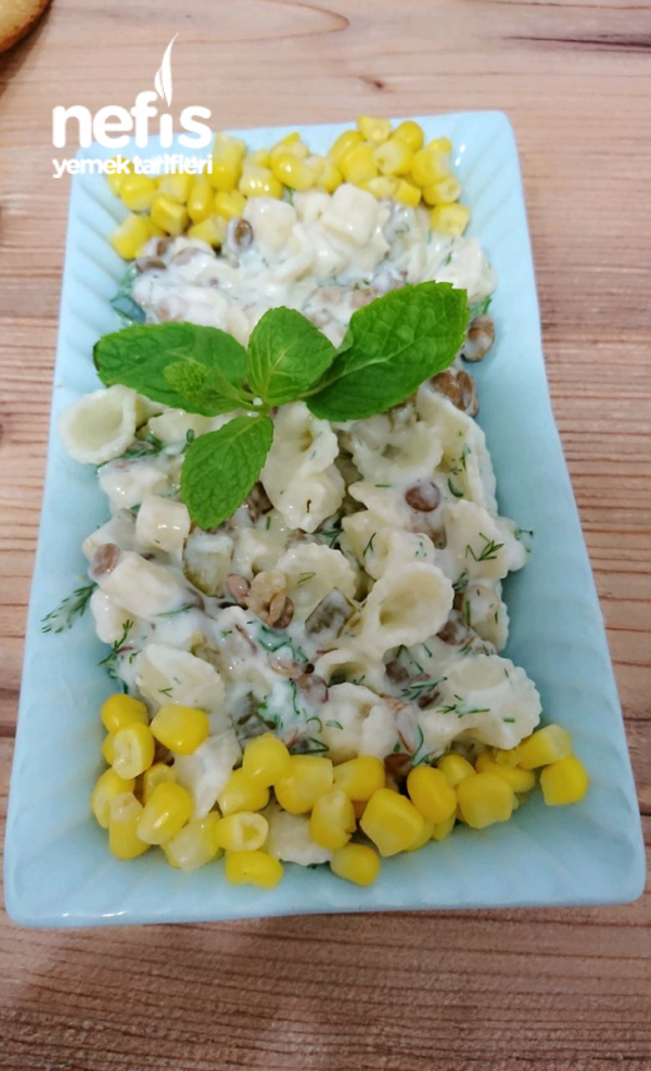 Yeşil Mercimekli Makarna Salatası