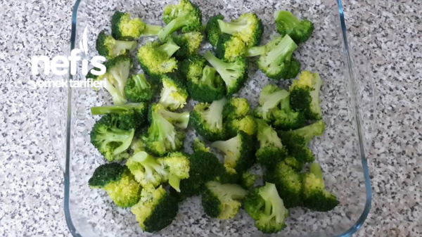 Beşamel Soslu Fırında Brokoli