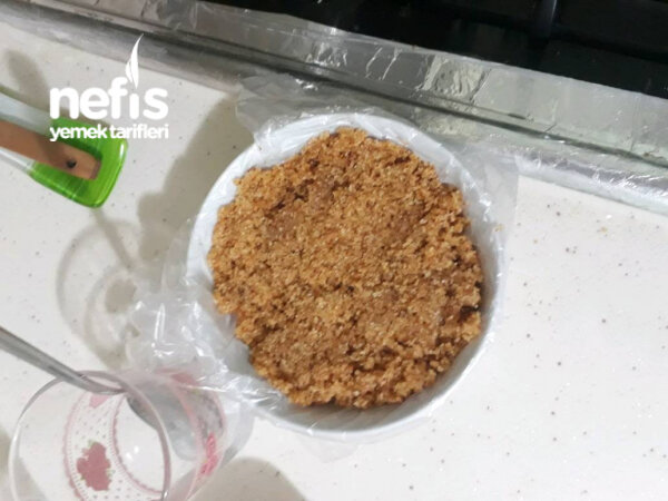 İrmik Helvası - Nefis Yemek Tarifleri - Ayse Mehmet