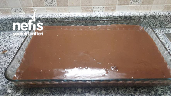 Çikolata Soslu Islak Kek Nefis Yemek Tarifleri 4162903