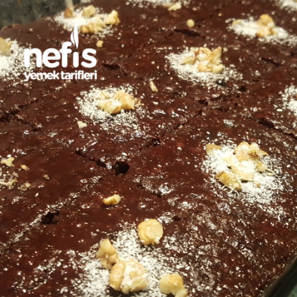 Bol Soslu Islak Kek (Yumurtasız Sos İle) Nefis Yemek Tarifleri