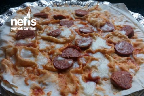 Hazır Yufkadan Pizza (Tavada 10 Dakikada) Tarifi