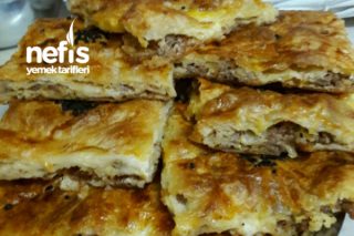 Hazır Yufkalı Kıymalı Enfes Börek (videolu) Tarifi