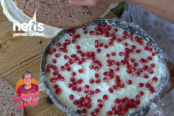 Narlı Lorlu Pasta (Videolu)