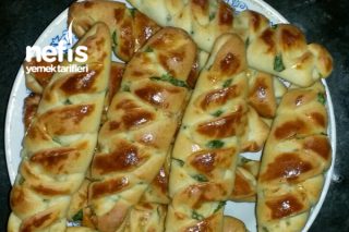 Şekilli Börek (Azerice) Tarifi