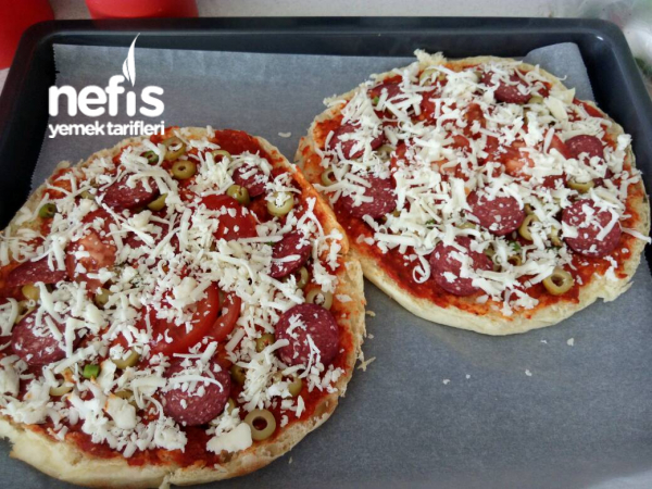 Müthiş Hemen Pişen Bazlamadan Pizza