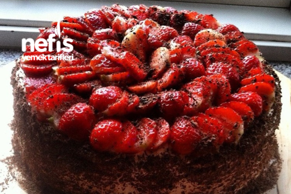 Çilekli Pasta Nefis Yemek Tarifleri 4239931
