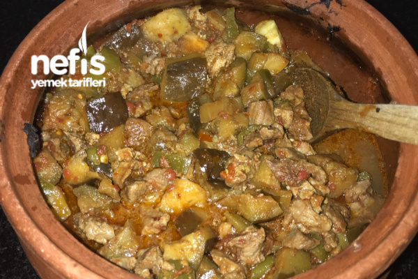 Güveçte Patlıcanlı Et Nefis Yemek Tarifleri 4245118