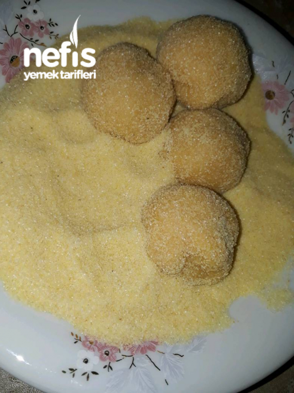 İrmik Kesmesi Tatlısı Nefis Yemek Tarifleri 4245107