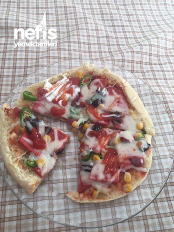 Kolay Bazlama Pizza Nefis Yemek Tarifleri