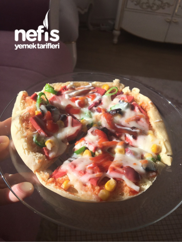 Kolay Bazlama Pizza Nefis Yemek Tarifleri