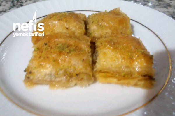 Baklava Yufkasından Çok Kolay Baklava