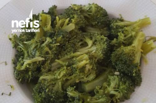 Ekşili Brokoli Salatası Tarifi