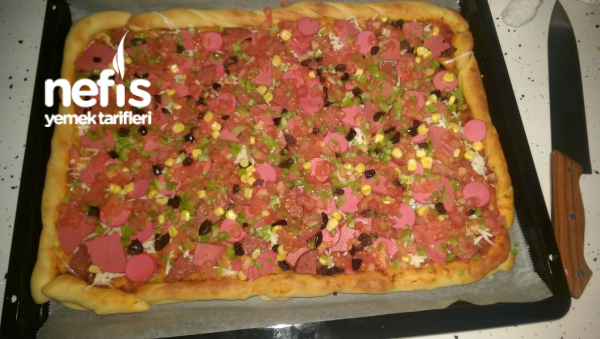 Mayasız Hamurdan Harika Pizza Nefis Yemek Tarifleri