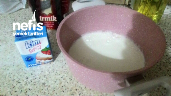 İrmikli Süt Topları