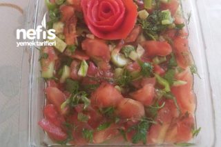 Domates Salatası Tarifi
